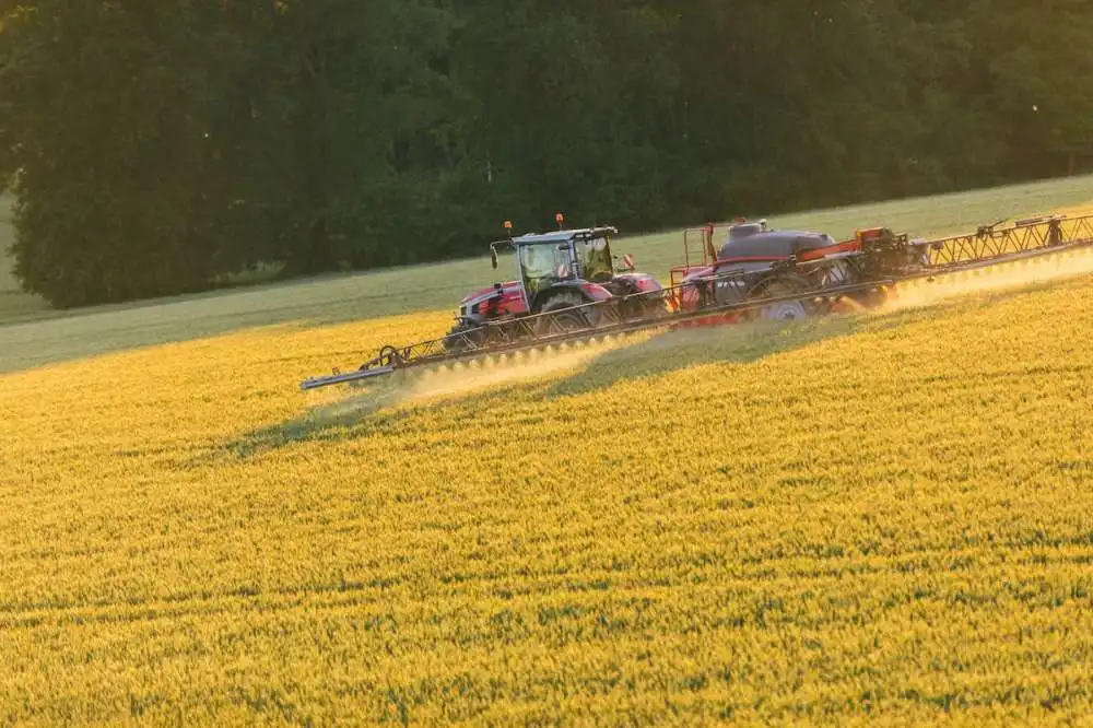 ВИДЕО| Трактор Massey Ferguson 8S.265 получил звание «Трактор 2021 года»
