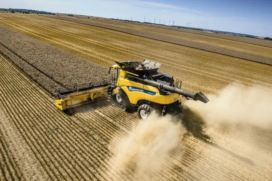 New Holland представил модель зерноуборочного комбайна с двигателем Stage V