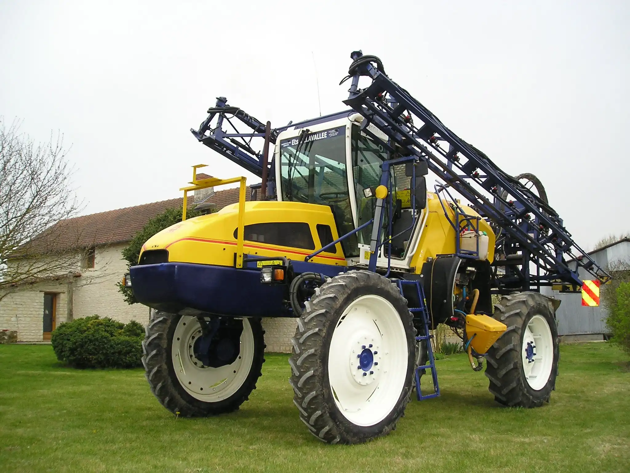 KUHN завершает слияние с производителем опрыскивателей Artec