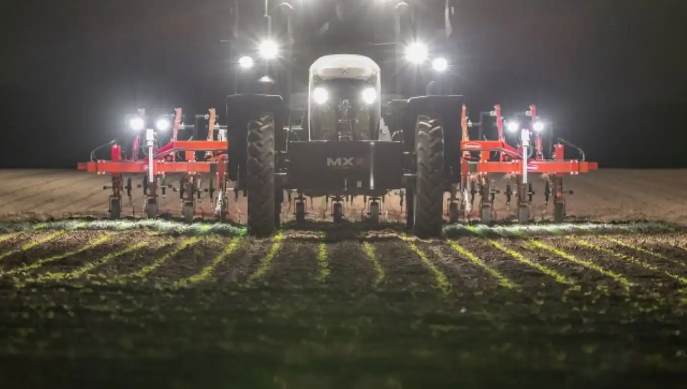 Междурядные культиваторы Lemken Steketee EC-Weeder с еще более точным видеонаблюдением   