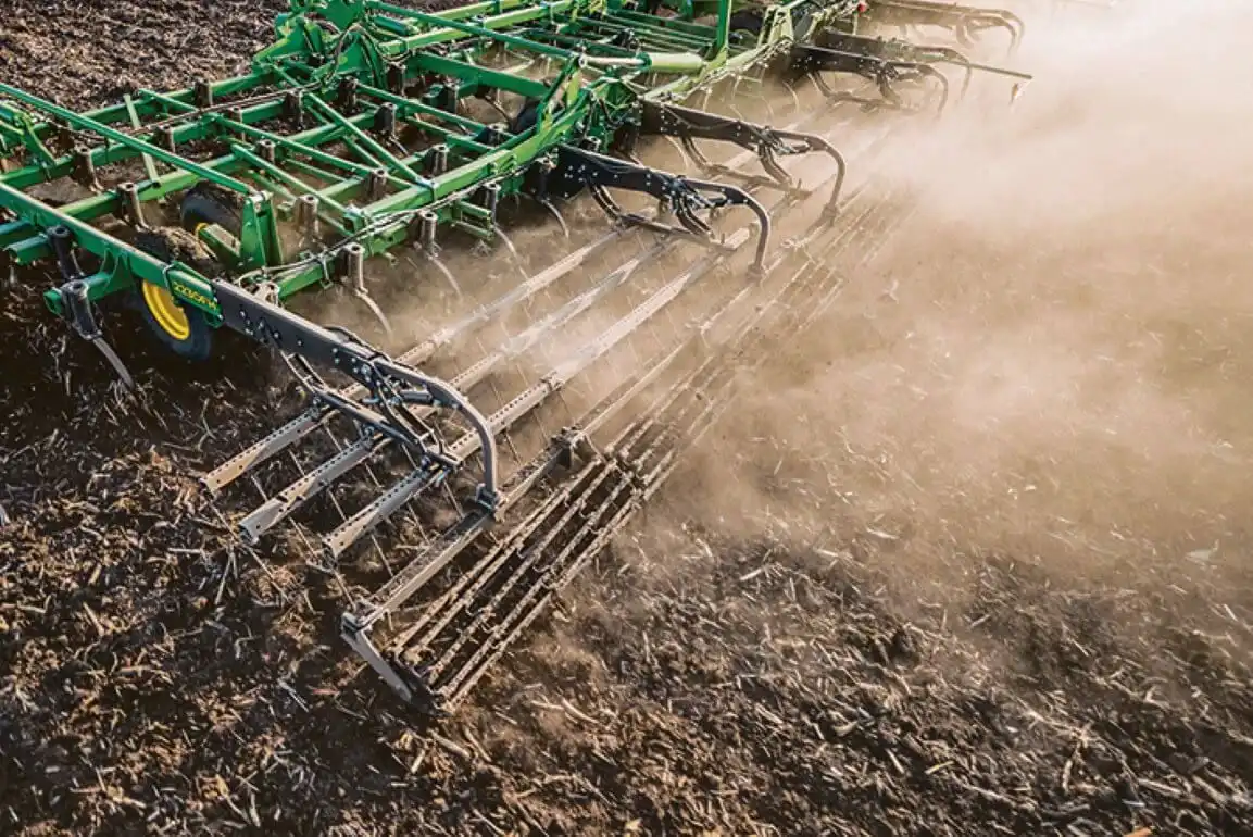 John Deere представил датчик автоматической регулировки глубины обработки почвы