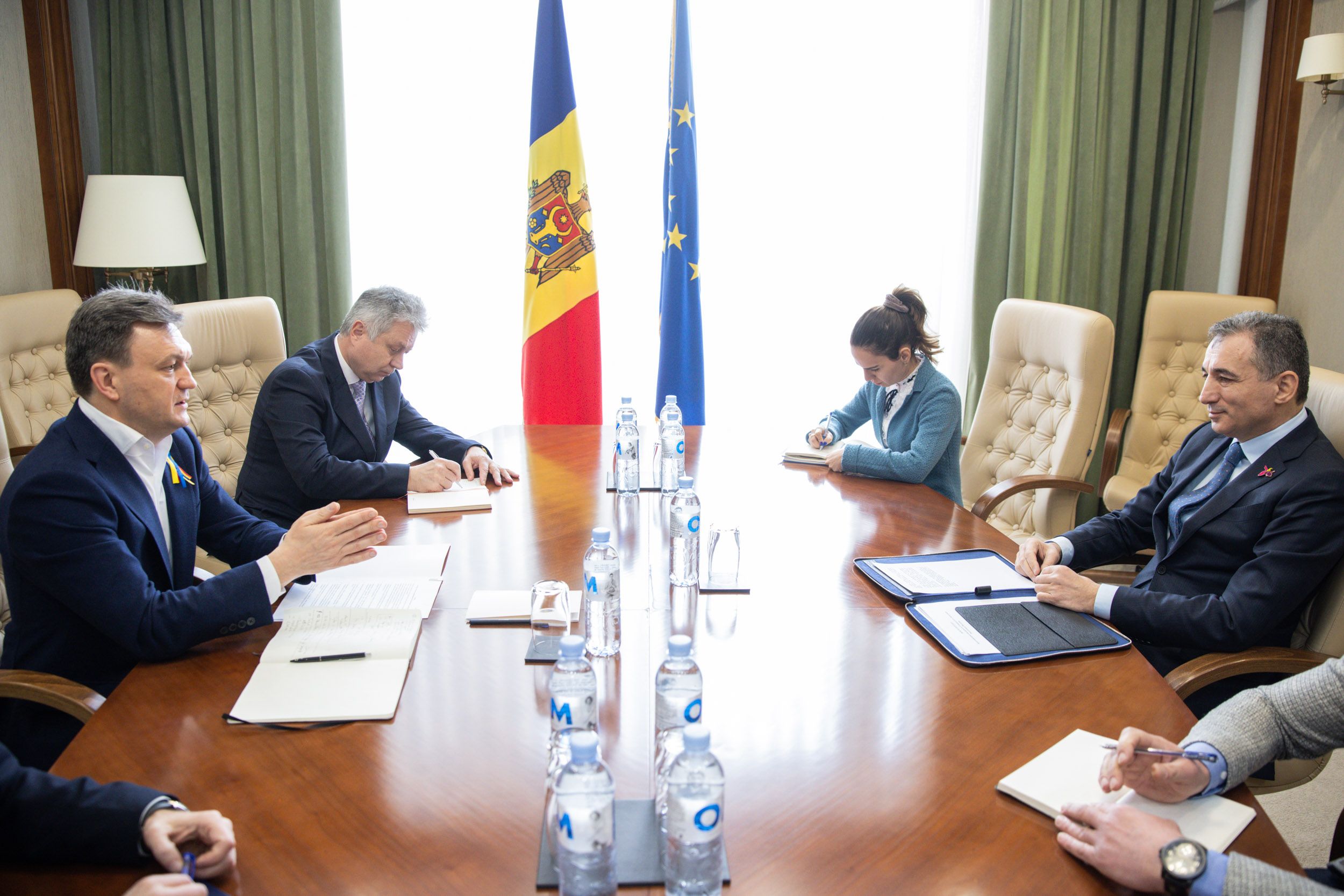 Guvernul Recean își dorește cooperarea cu Azerbaidjan în domenii precum agricultură, energie și IT