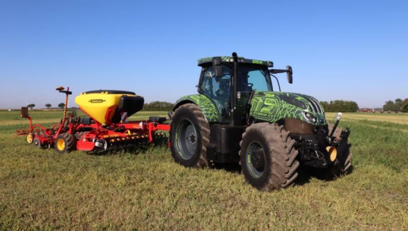 Гибридный трактор Steyr Hybrid CVT приближается к серийному производству