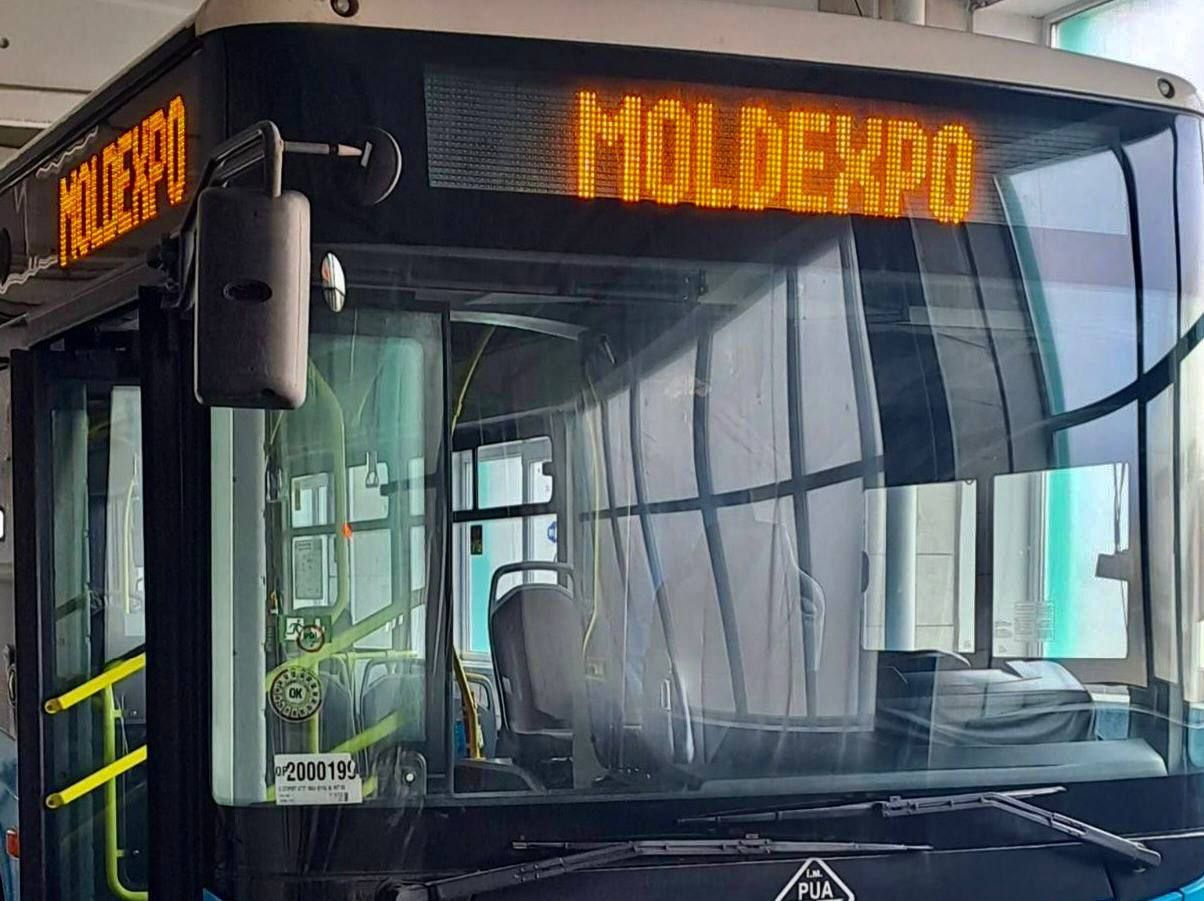 Rută specială pentru transportul vizitatorilor la expoziția Fabricat în Moldova