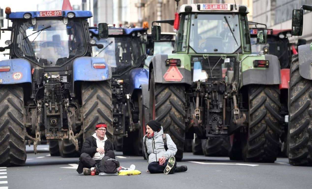 Встреча министров с/х Евросоюза на фоне фермерских протестов