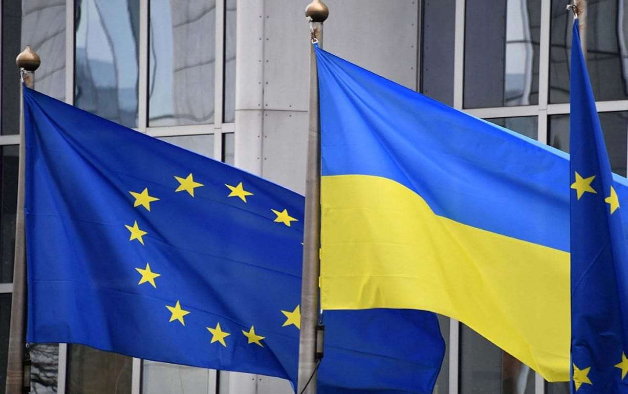 Европарламент утвердил на год меры поддержки торговли для Украины