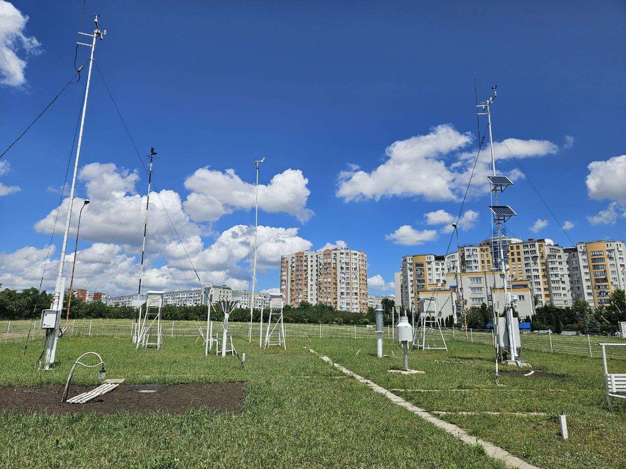 Foto | Cum se elaborează prognoza meteo? Ziua Mediului, la SHS