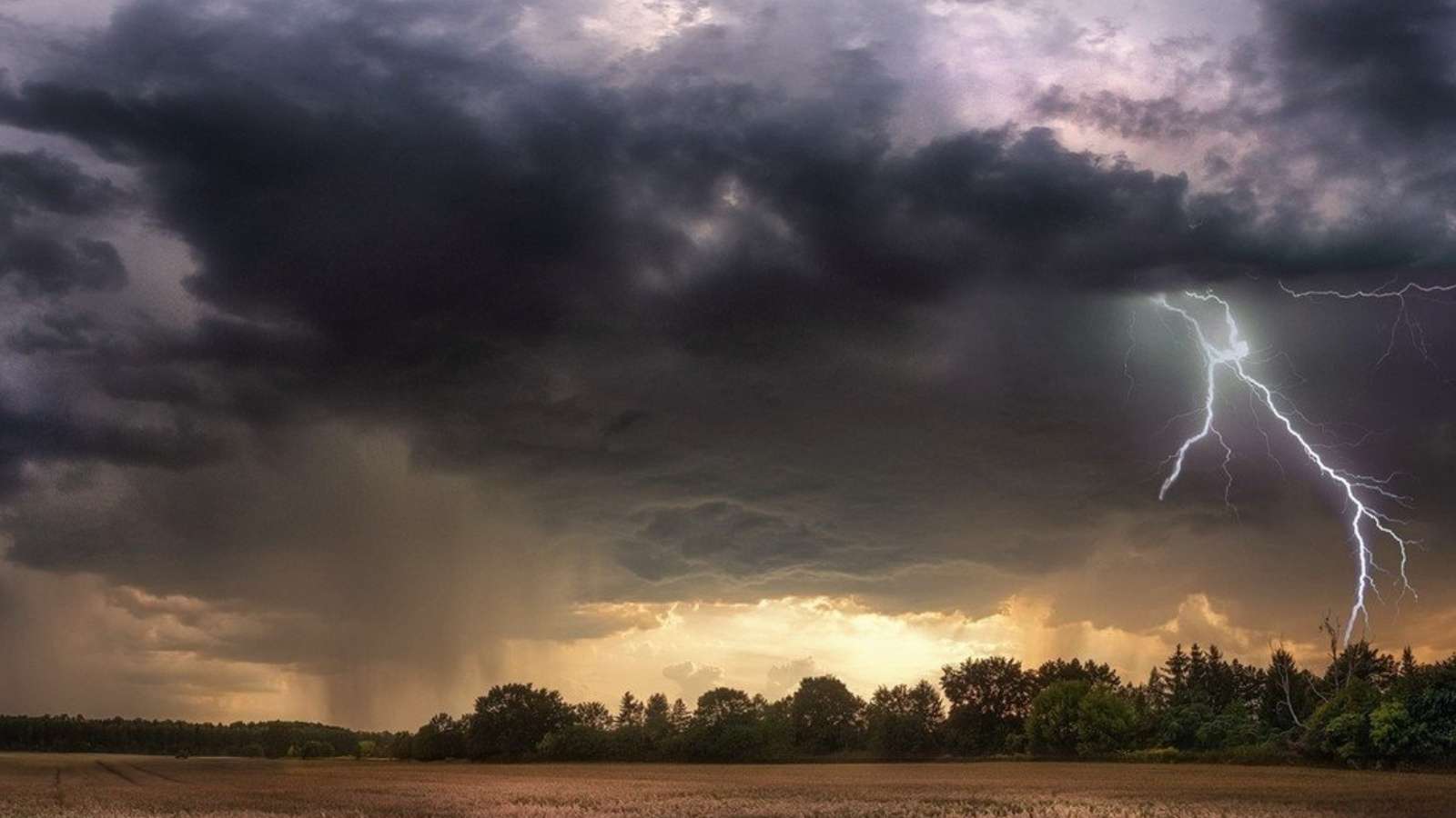 Avertizare meteo: A fost emis Cod Galben de instabilitate atmosferică
