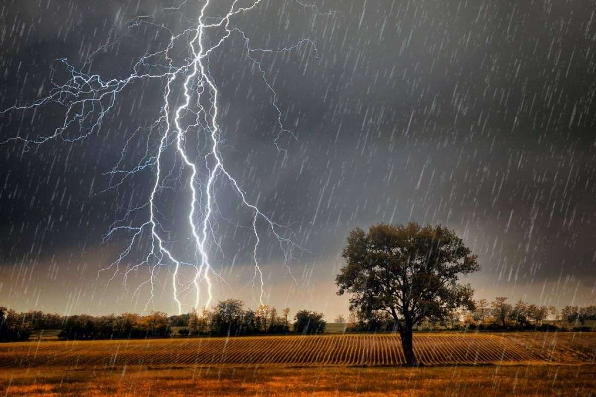 Va ploua! A fost emis Cod Galben de instabilitate atmosferică
