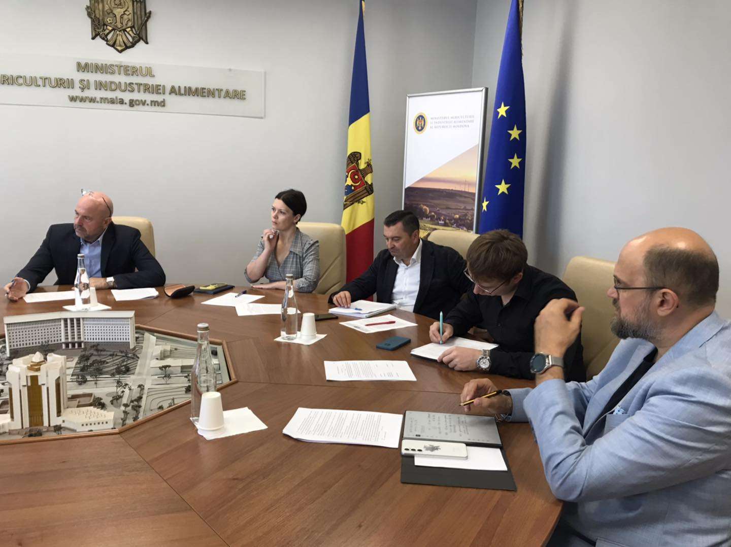 Fermierii afectați de secetă își vor primi compensațiile prin AIPA