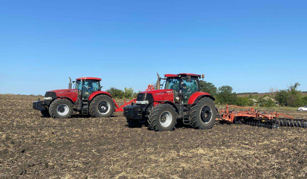 Video | Performanță la GȚ Chilari Sergiu cu tractorul CASE IH PUMA 210