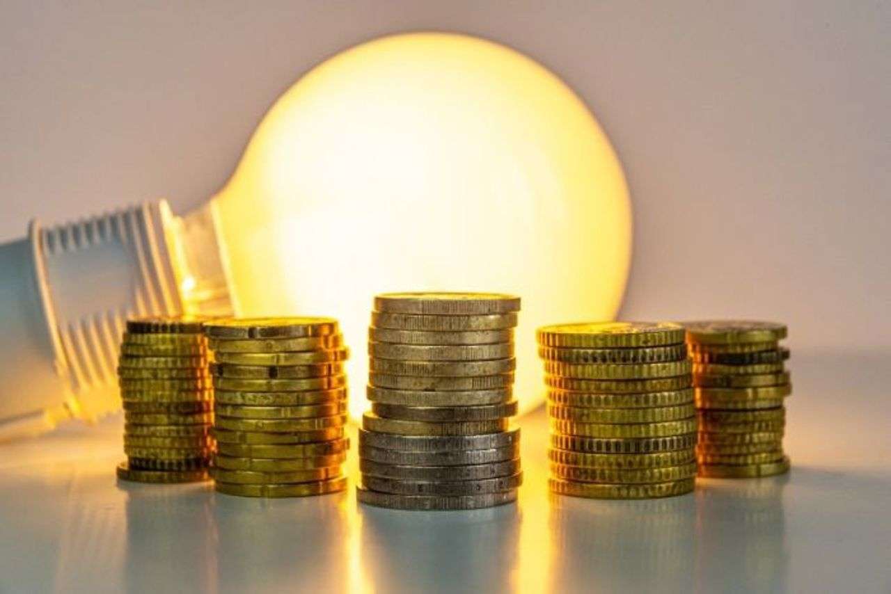 Sprijin pentru antreprenori: Ce presupun compensațiile pentru energia electrică