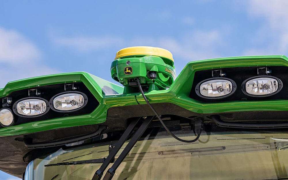 Produs nou în vînzare: Antena StarFire 7000 de la John Deere