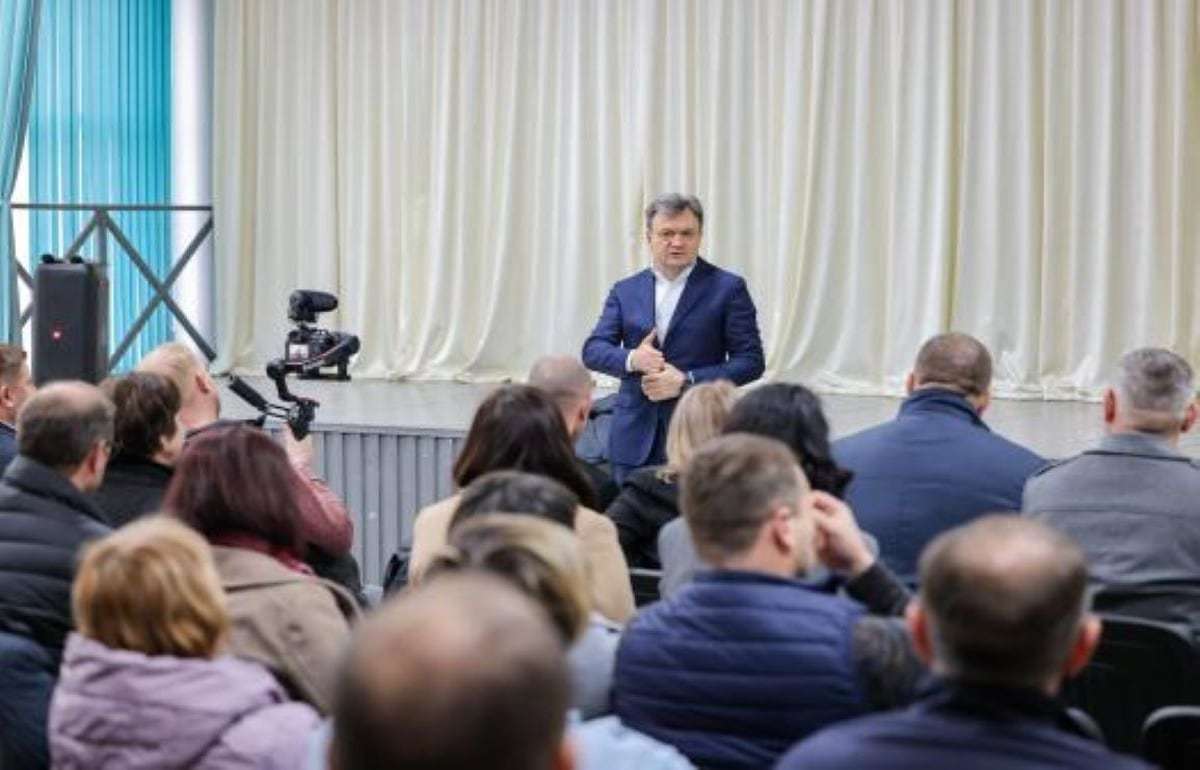 Дорин Речан посетил село Рошкань, где был выявлен очаг АЧС