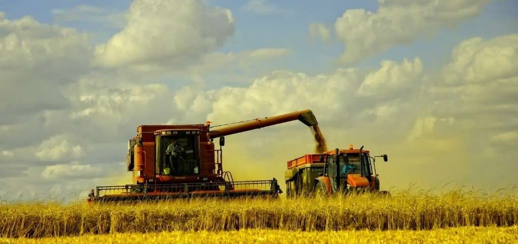 Agricultorii pot transporta recolta chiar și în zilele caniculare
