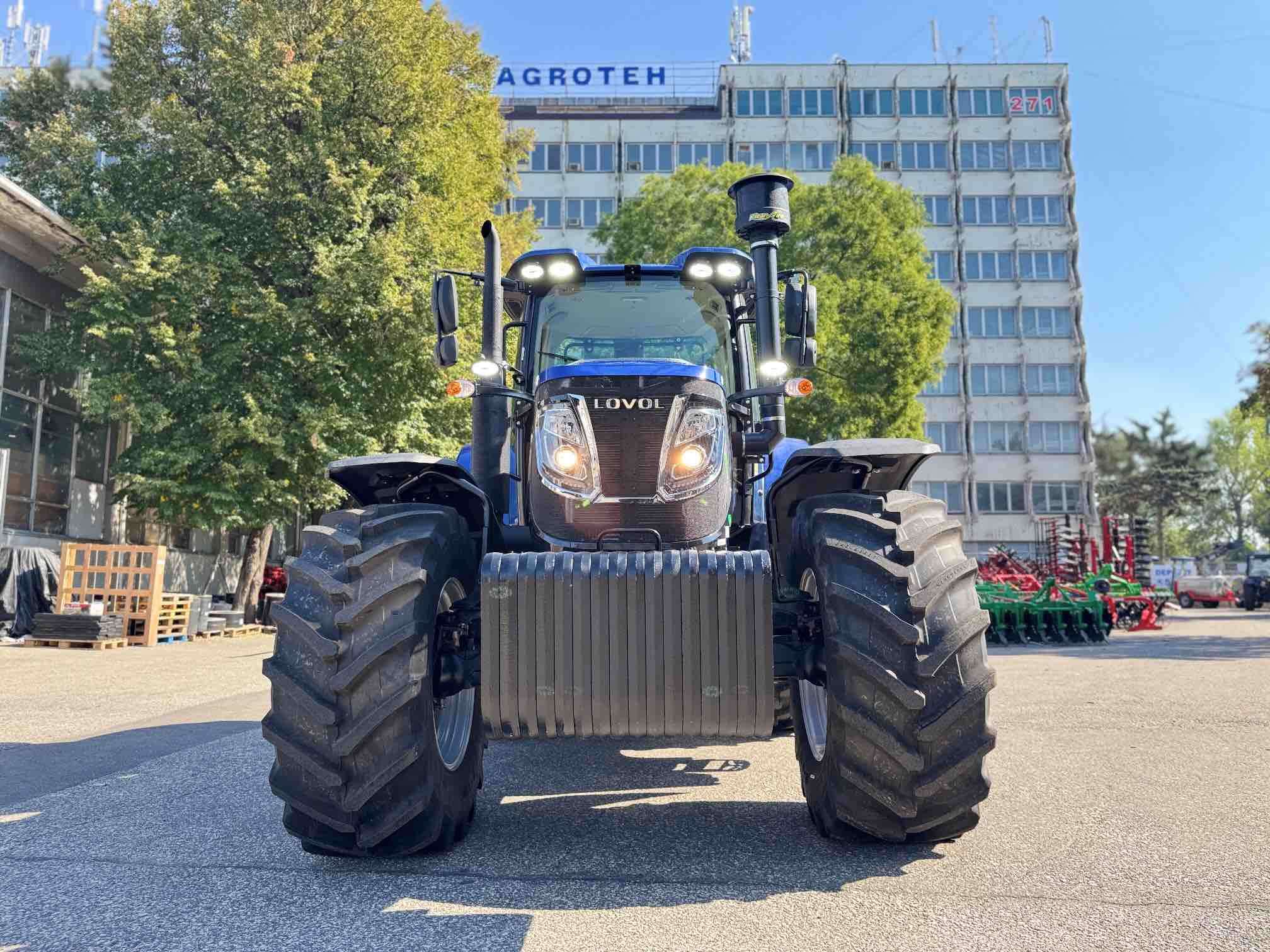 Agropiese TGR начала поставки нового мощного трактора Lovol TR 2204 LUX
