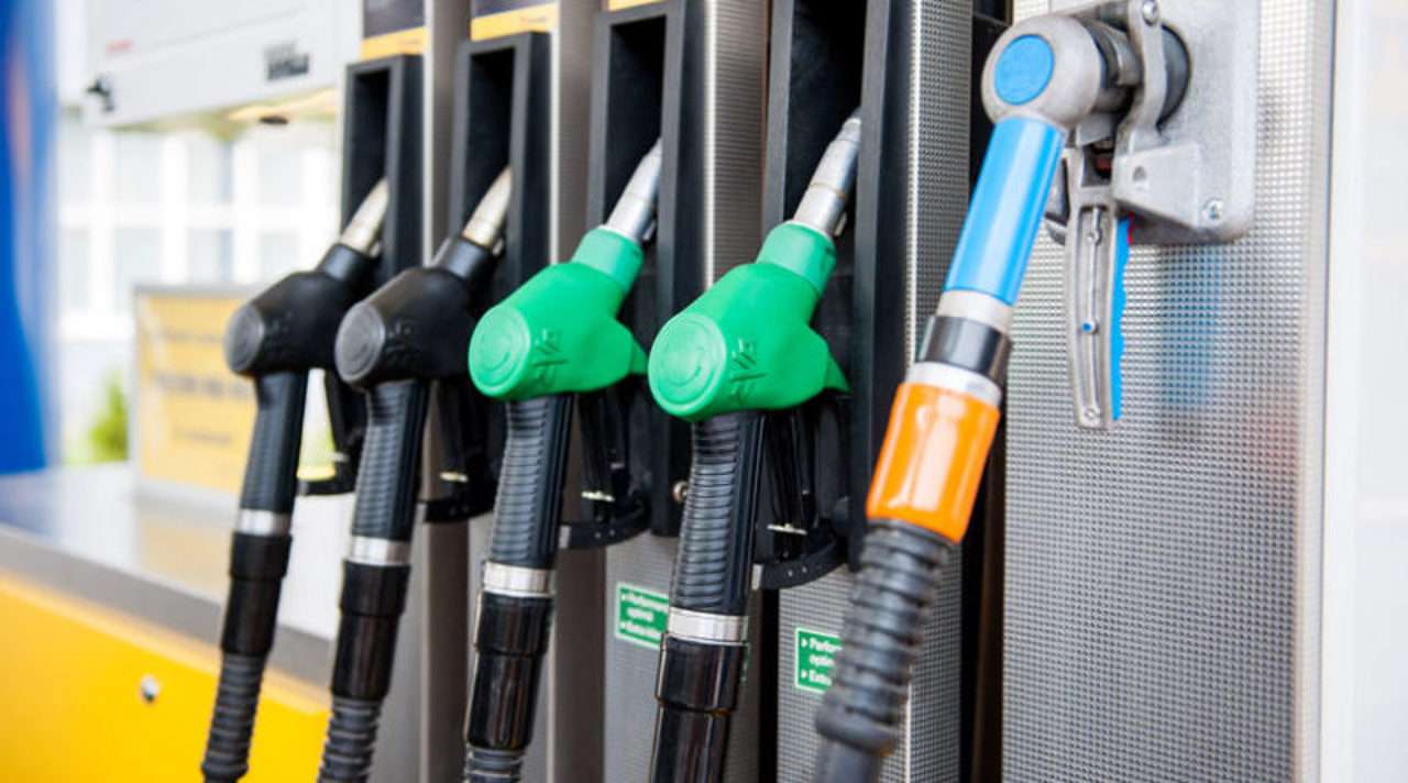 Carburanții se scumpesc din nou: Cât a crescut prețul în 2 zile