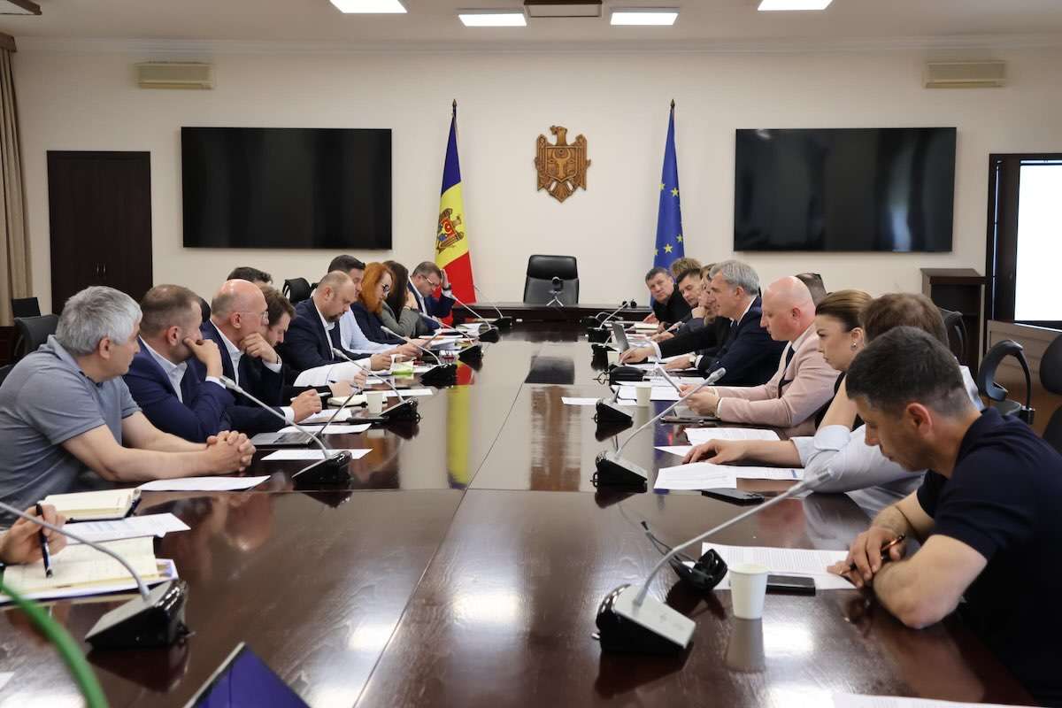 Producătorii de zahăr cer măsuri pentru protejarea pieței