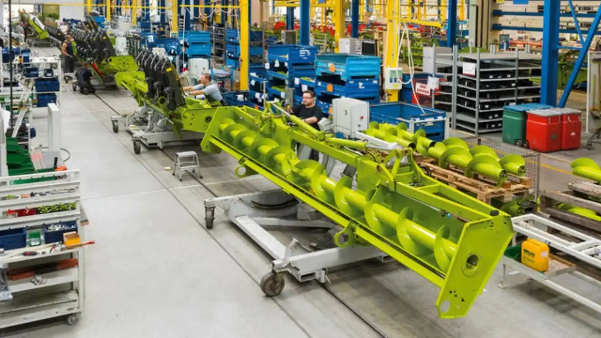CLAAS возобновит серийное производство уборочной техники и тракторов