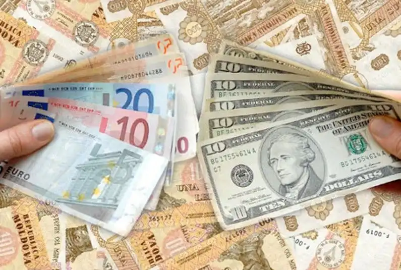 Предложение валюты покрыло спрос на неё в марте лишь на 42,7%