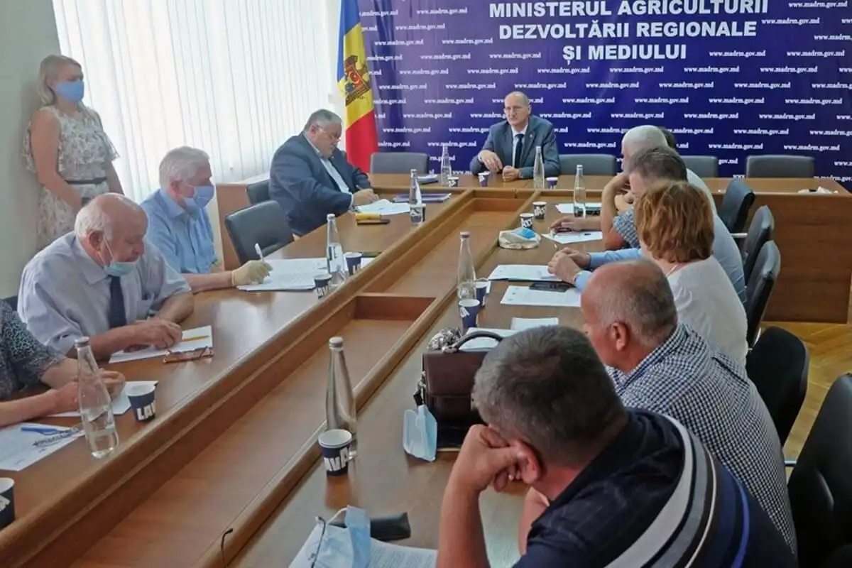Ședința comună a Consiliilor Administrative: Ce au adoptat reprezentanții FNFM, FARM și UAP