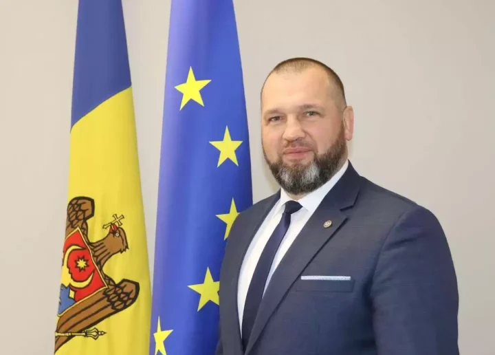 Vasile Șarban ar accepta să meargă la discuții cu premierul Tofan